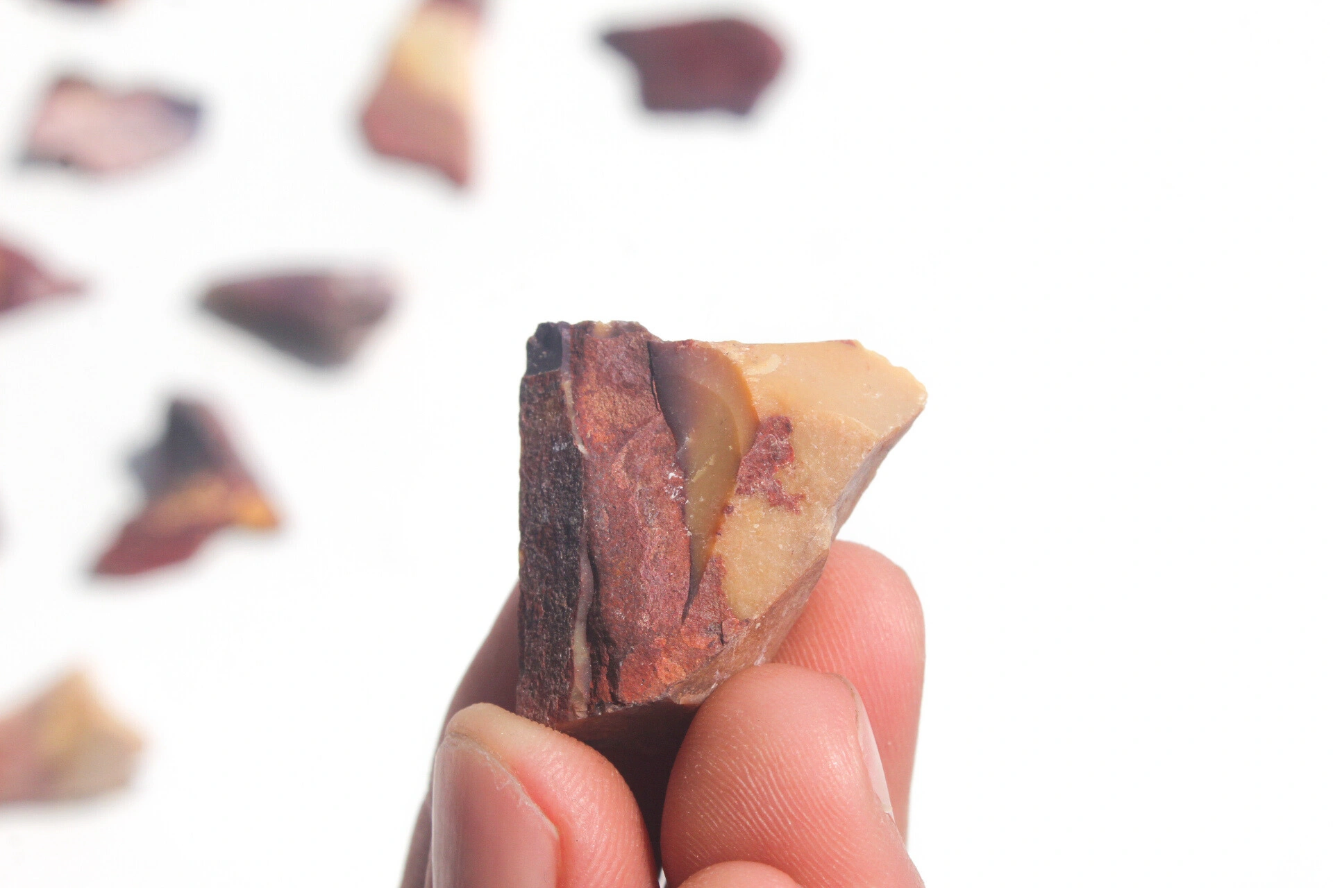 jaspe mookaite bruto pequena 3