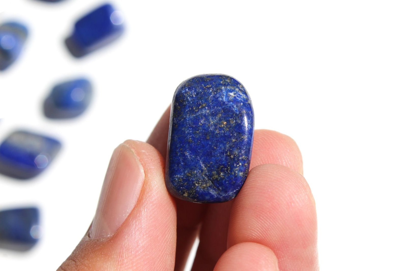 cristal lápis-lazúli rolado