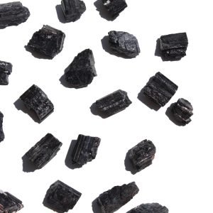 turmalina negra em bruto