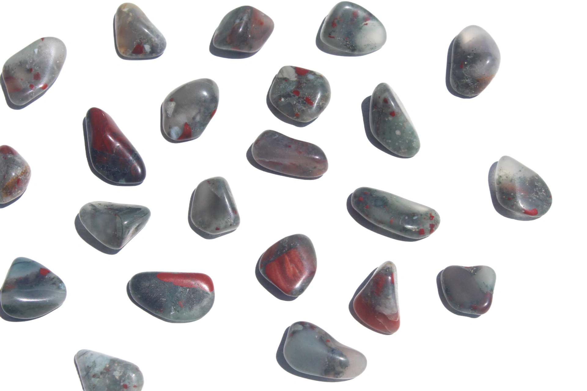 jaspe-sanguineo-rolado-pequeno (1) jaspe sanguineo rolado pequeno 1