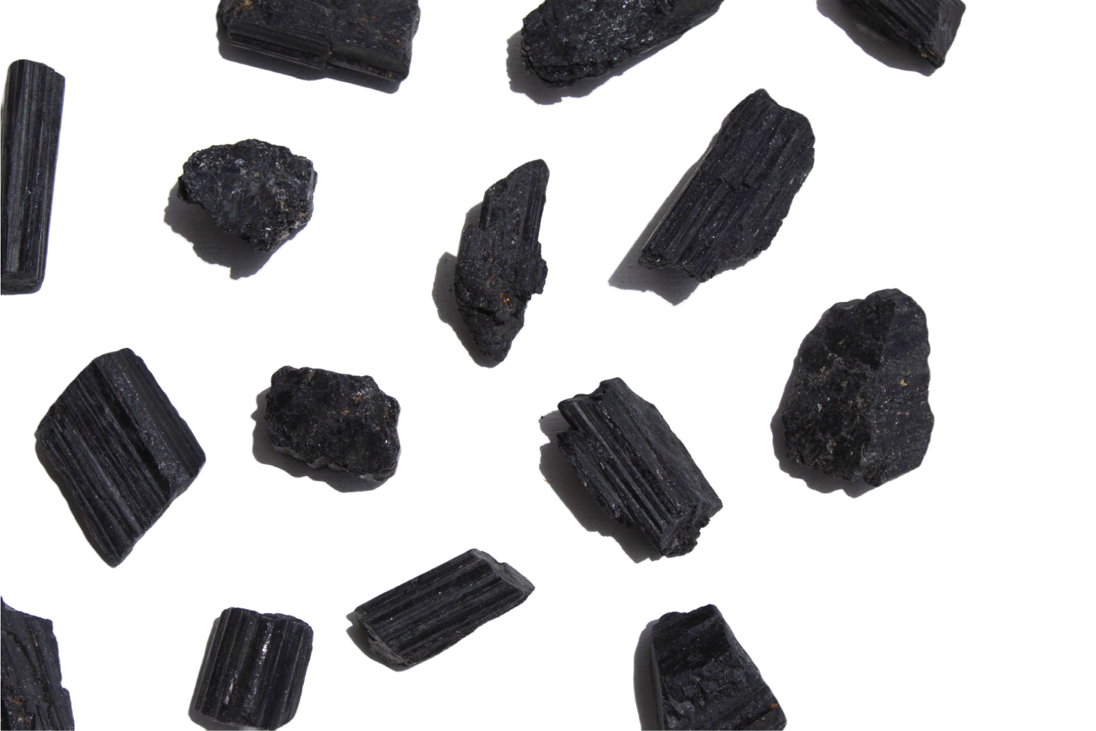 turmalina negra em bruto