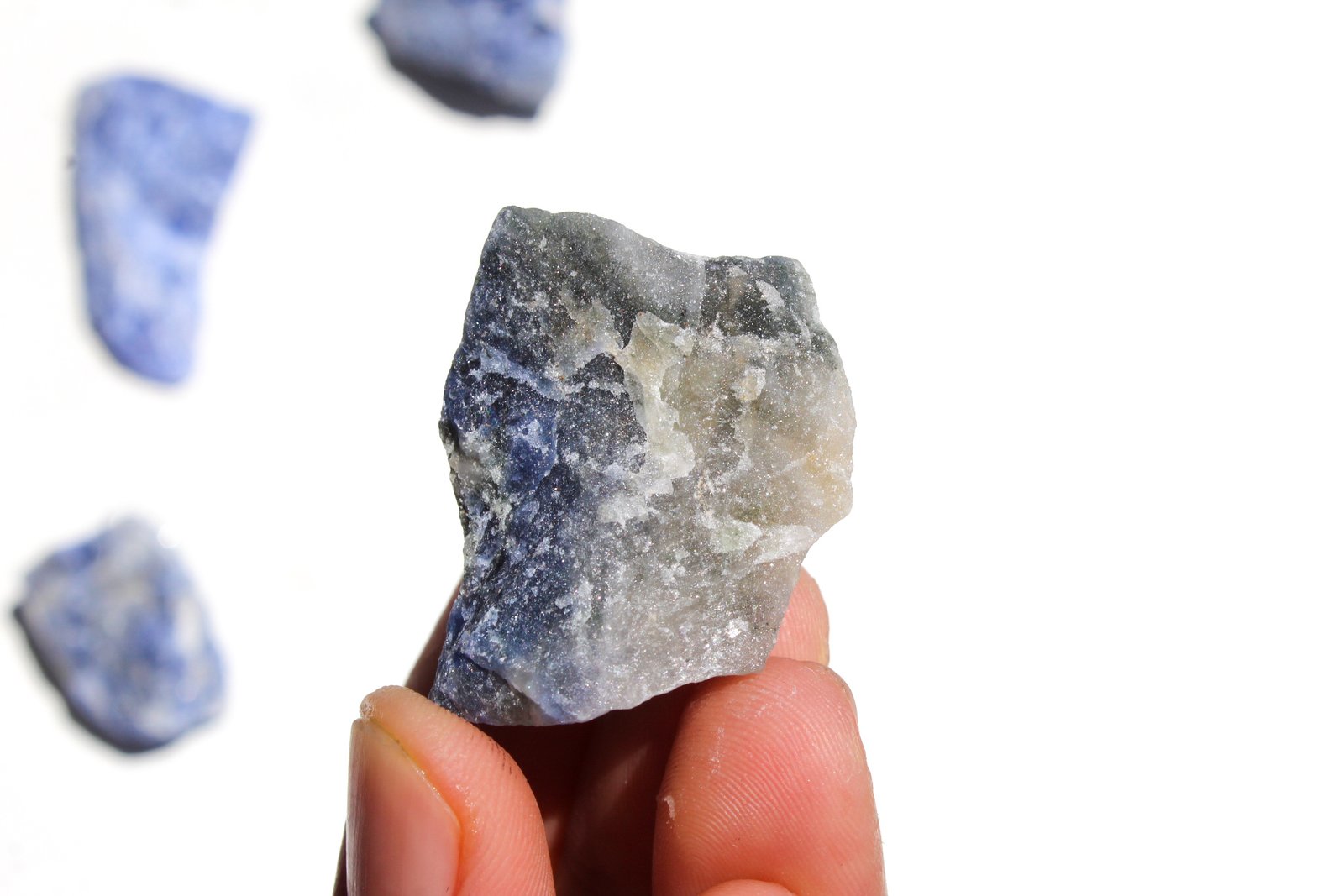 sodalite em bruto