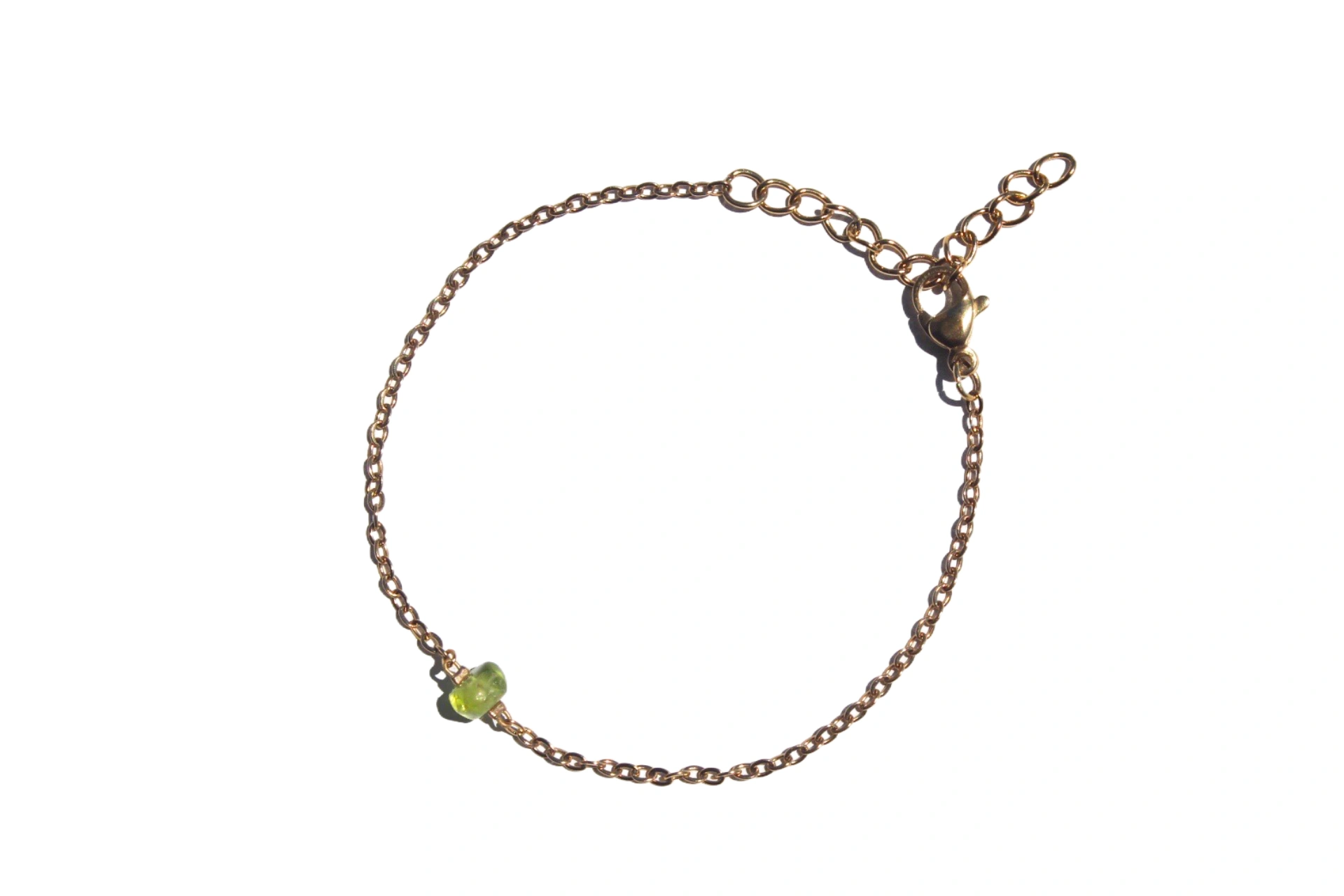 pulseira birthstone peridoto, pedra de nascimento do mês de agosto