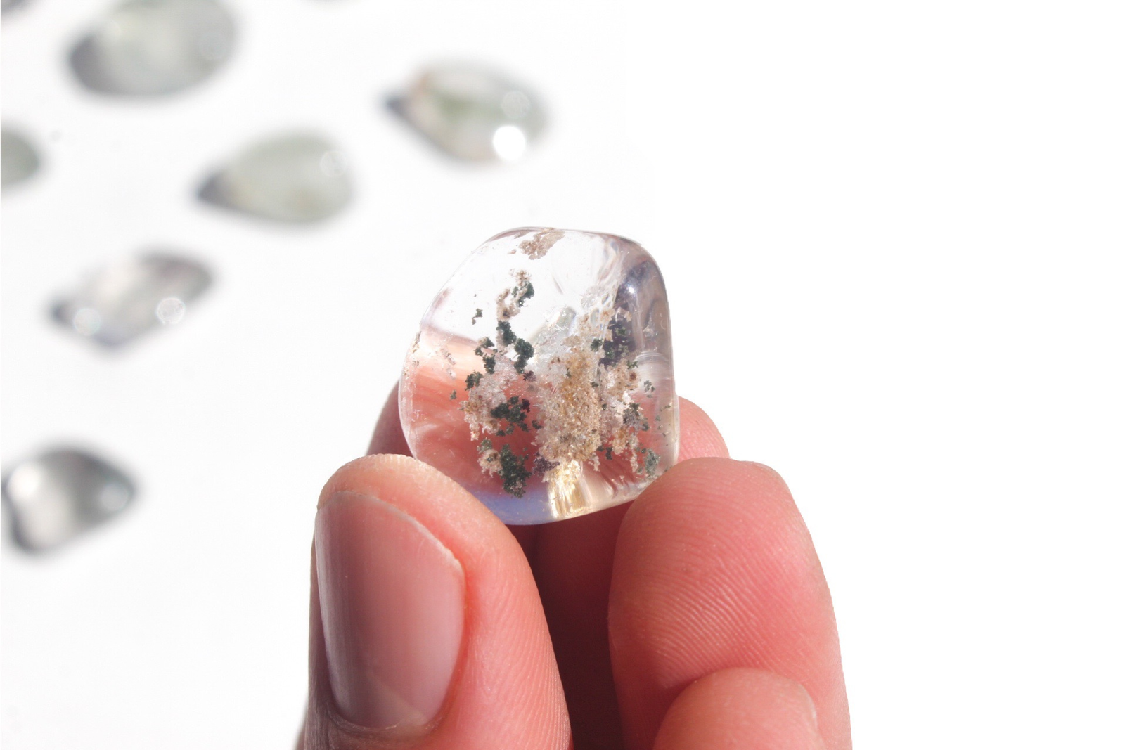 quartzo com lodolite rolado pequeno 3